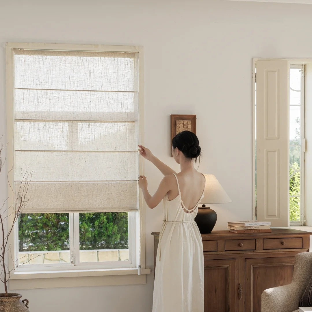 LM288 Light Filtering Roman Shades